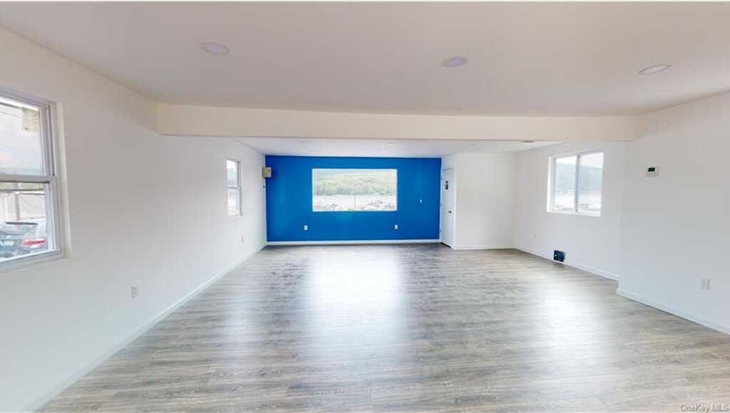 622 Jersey Avenue, Greenwood Lake, NY 10925 - Photo 3 of 6