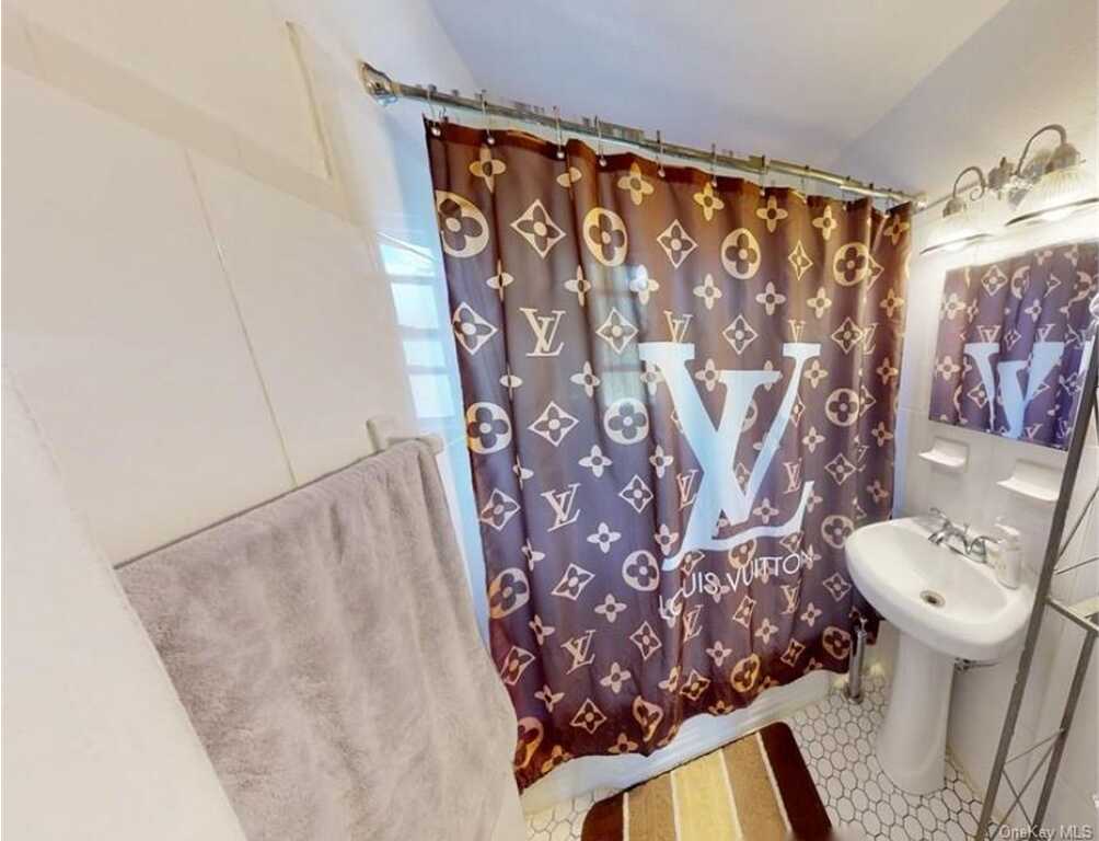1825 Palmer Avenue, Unit #3D, Mamaroneck, NY 10538 - Photo 9 of 12