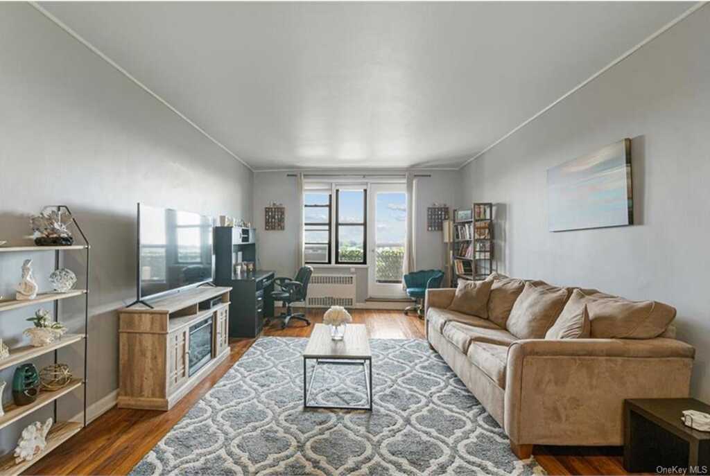 325 King Street, Unit #5C, Rye, NY 10573 - Photo 4 of 24