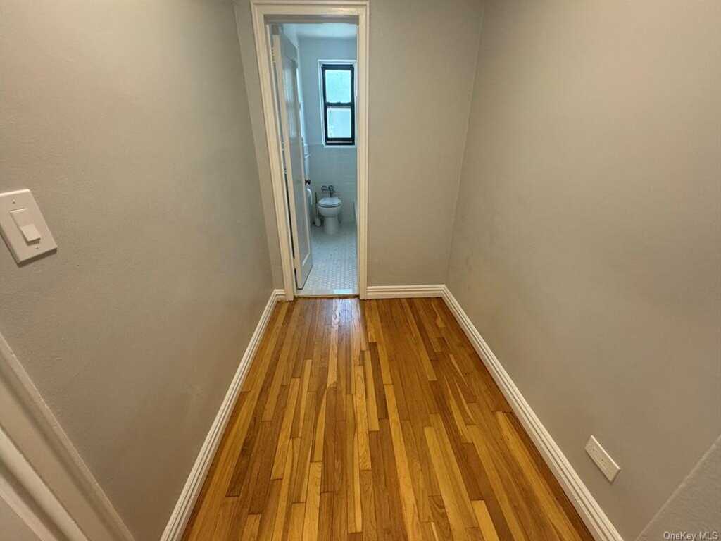 210 Martine Avenue, Unit #1G, White Plains, NY 10601 - Photo 19 of 27