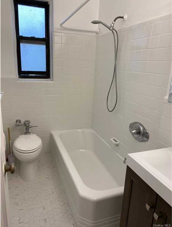 210 Martine Avenue, Unit #1G, White Plains, NY 10601 - Photo 23 of 27