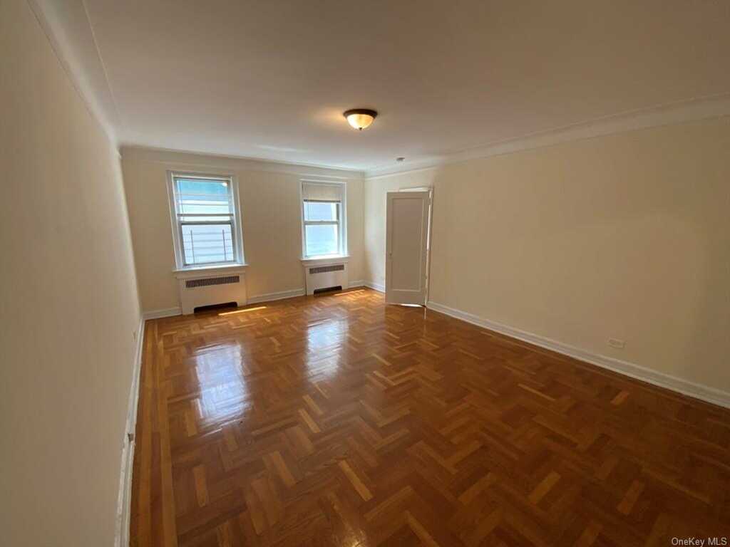 1 Broadway, Unit #5J, White Plains, NY 10601 - Photo 4 of 10