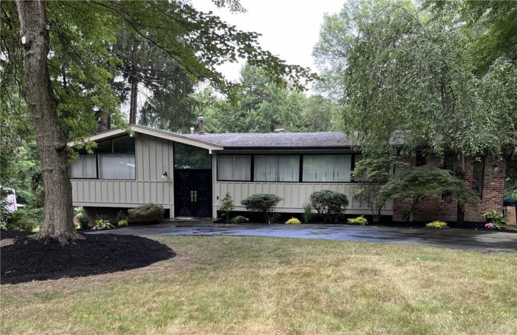 9 Hoover Lane, New City, NY 10956 - Photo 1 of 35