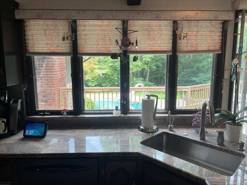 9 Hoover Lane, New City, NY 10956 - Photo 13 of 35