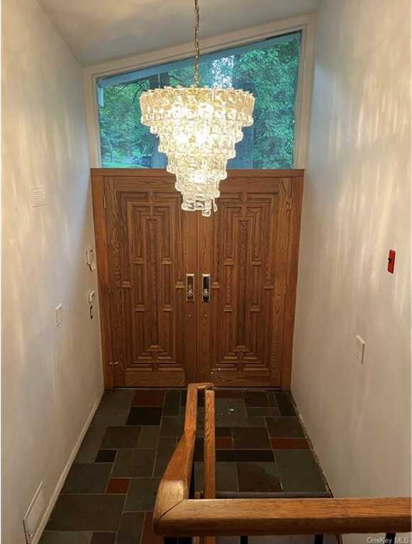 9 Hoover Lane, New City, NY 10956 - Photo 3 of 35