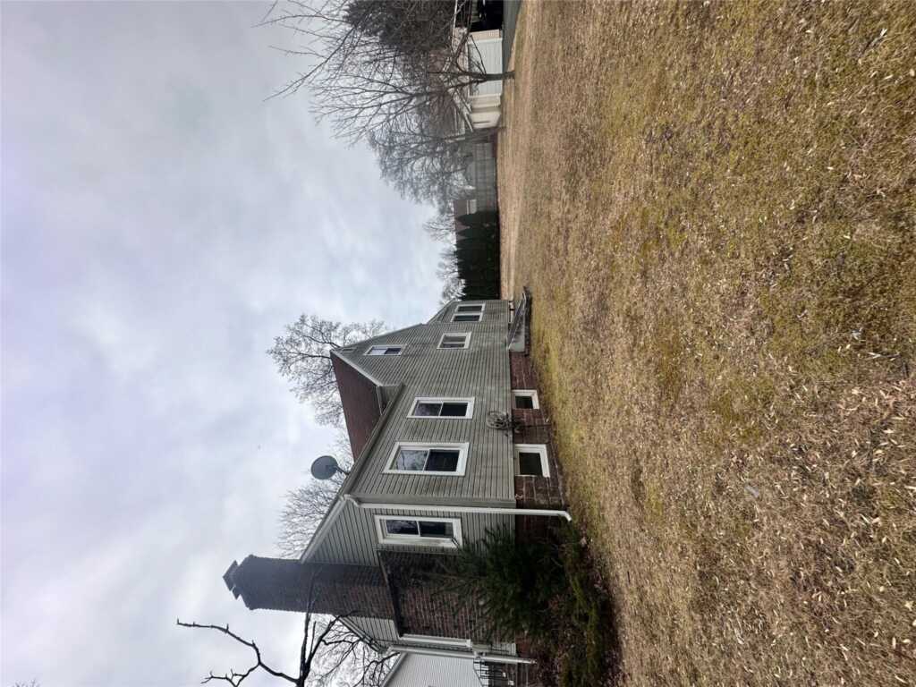35 Lindbergh Lane, New City, NY 10956 - Photo 3 of 19