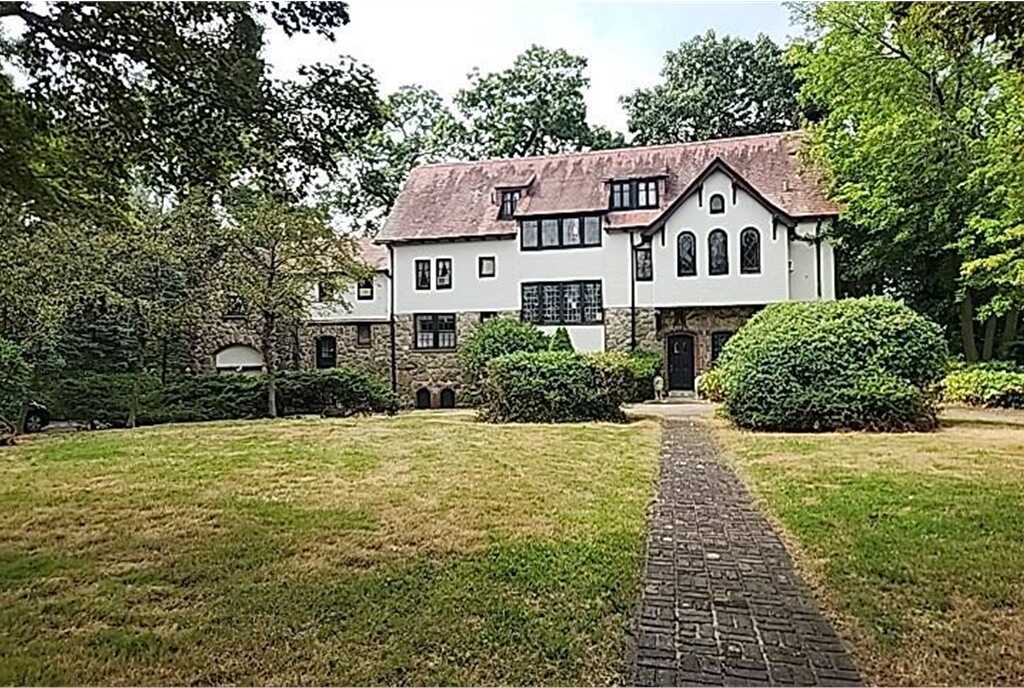 91 Cortlandt Avenue, New Rochelle, NY 10801 - Photo 1 of 25