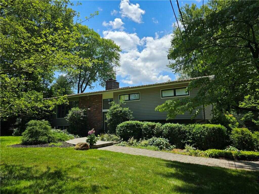 3 Sandstone Trail, New City, NY 10956 - Photo 1 of 19