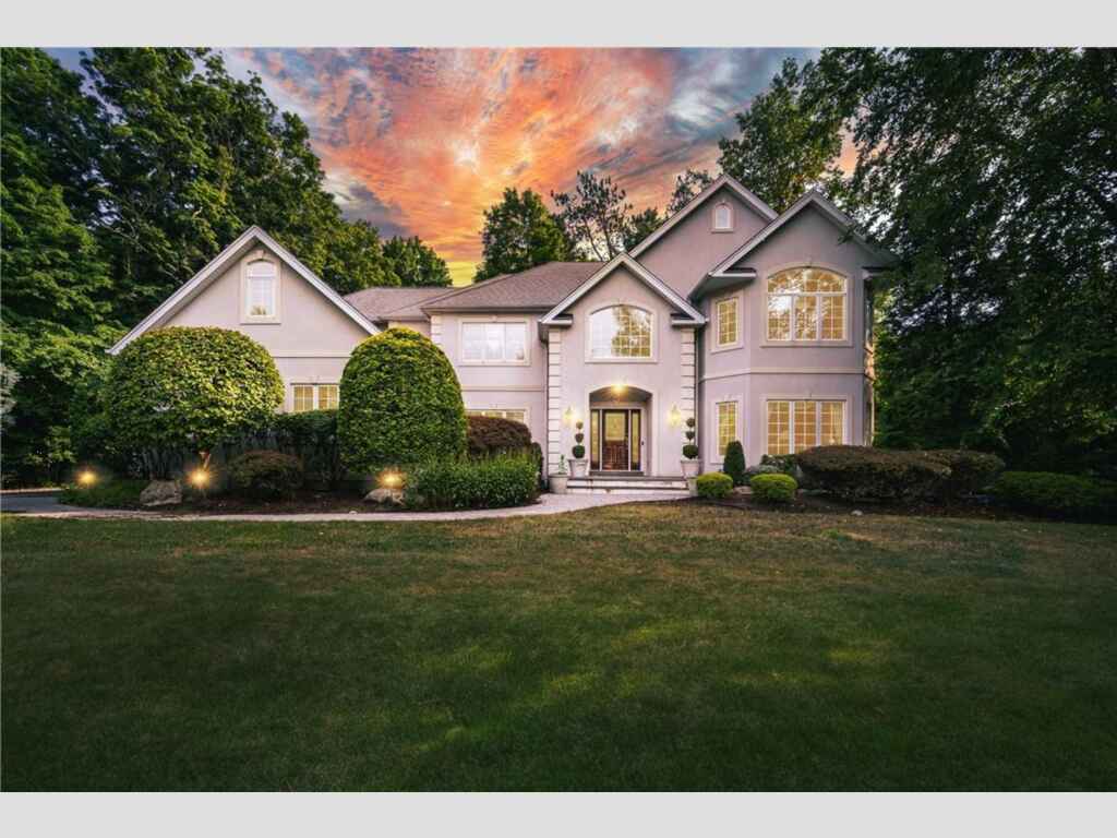 14 Senator Levy Drive, Suffern, NY 10901