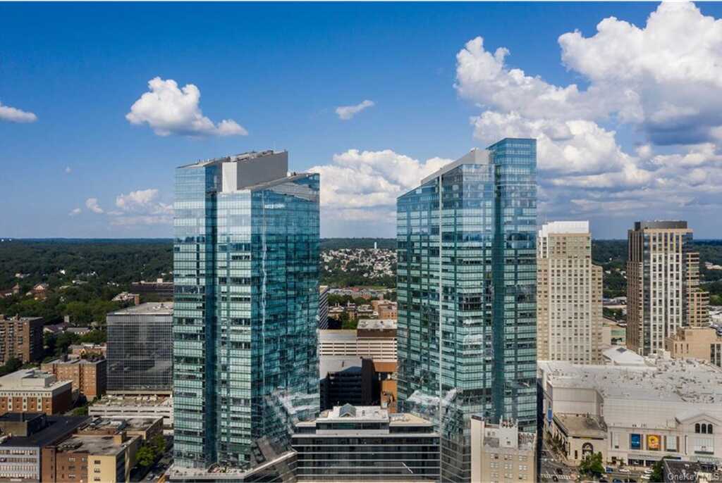 1 Renaissance Square, Unit #V5G, White Plains, NY 10601