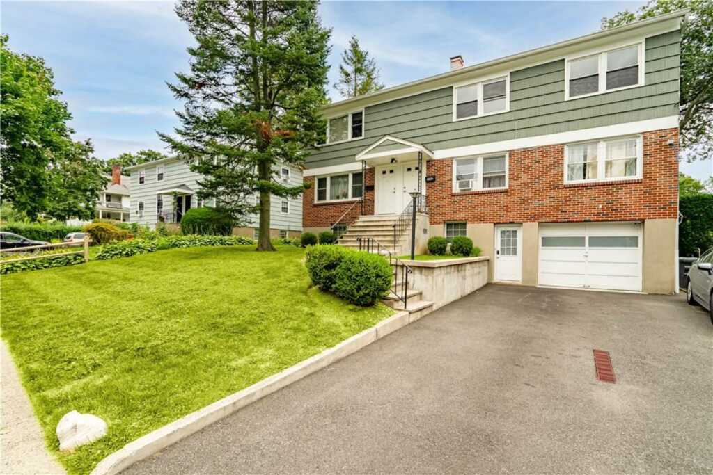 29 Ridgeview Avenue, Unit #A, White Plains, NY 10606 - Photo 1 of 22
