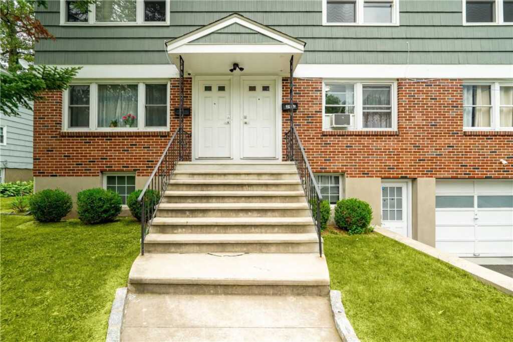 29 Ridgeview Avenue, Unit #A, White Plains, NY 10606 - Photo 2 of 22