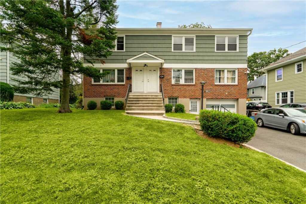 29 Ridgeview Avenue, Unit #A, White Plains, NY 10606 - Photo 3 of 22