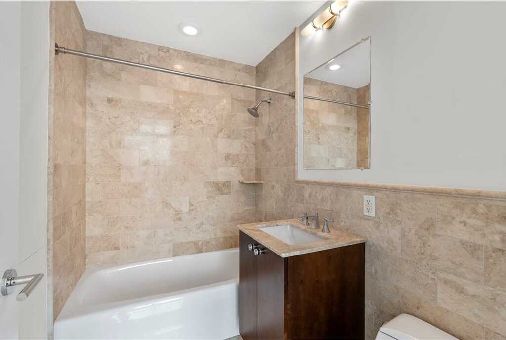 5 Renaissance Square, Unit #8D, White Plains, NY 10601 - Photo 34 of 37