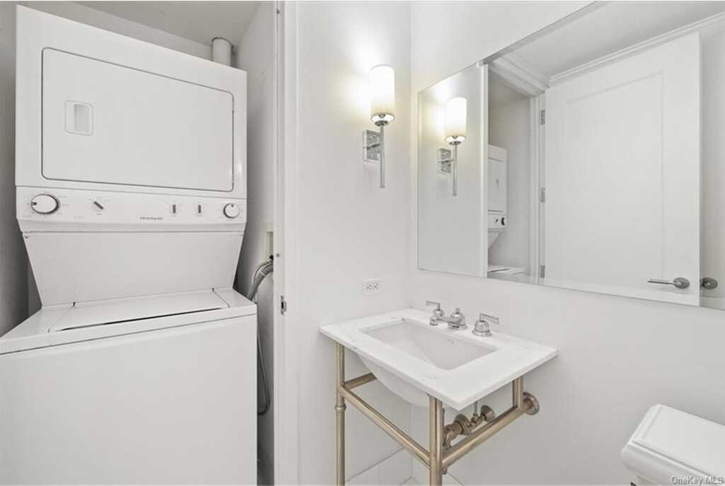 10 City Place, Unit #14G, White Plains, NY 10601 - Photo 17 of 36