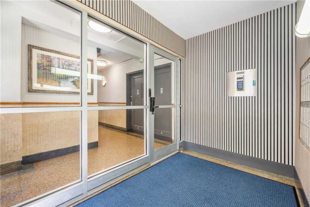 230 Pelham Road, Unit #5E, New Rochelle, NY 10805 - Photo 10 of 19