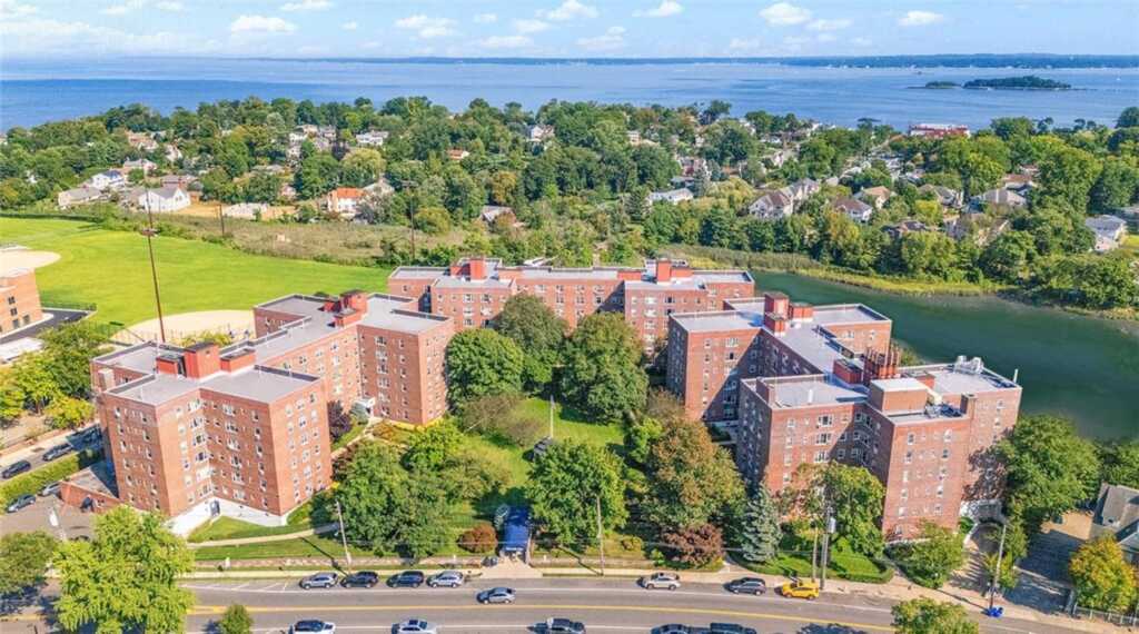 230 Pelham Road, Unit #5E, New Rochelle, NY 10805 - Photo 17 of 19