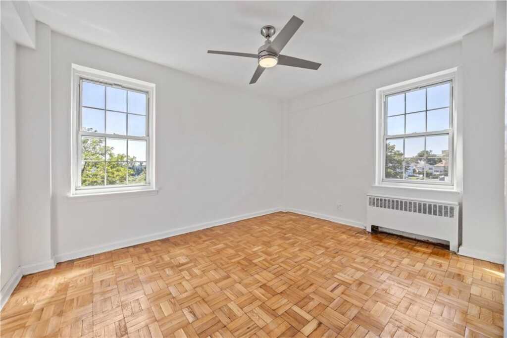 230 Pelham Road, Unit #5E, New Rochelle, NY 10805 - Photo 6 of 19