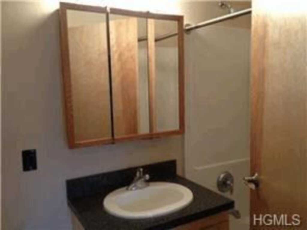 20 Broadway, Unit #204, Nyack, NY 10960 - Photo 3 of 7