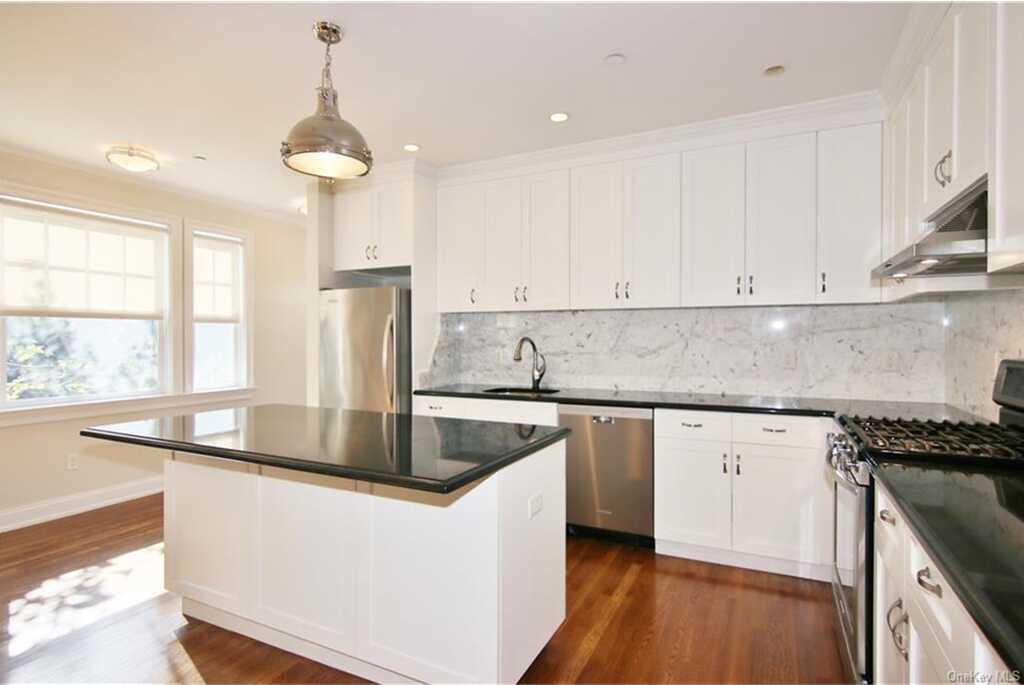 189 Purchase Street, Unit #1, Rye, NY 10580 - Photo 4 of 20