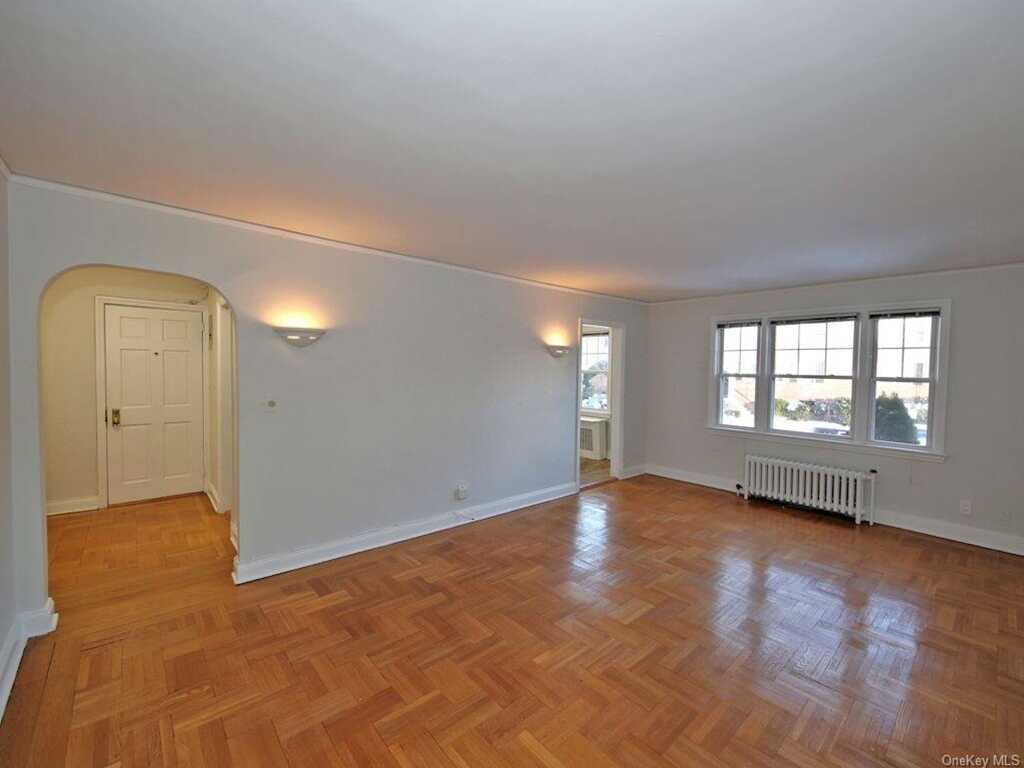 5 Laurel Street, Unit #C1, Rye, NY 10580 - Photo 2 of 7