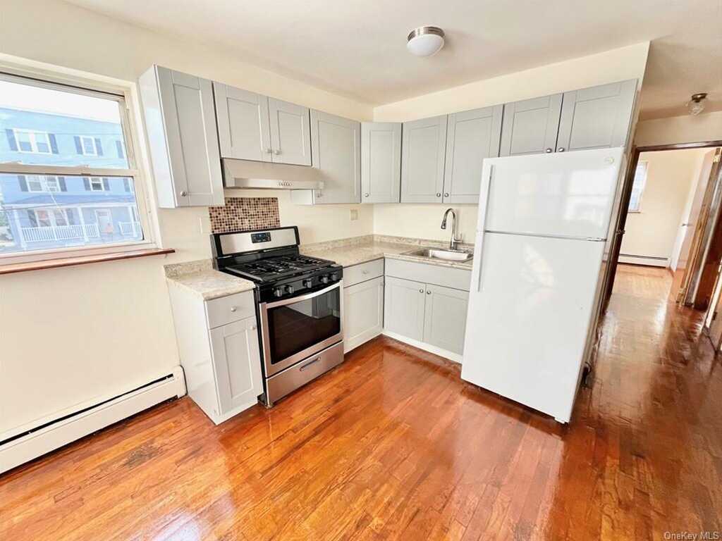 66 Oak Street, Unit #2F, Rye, NY 10573 - Photo 1 of 9