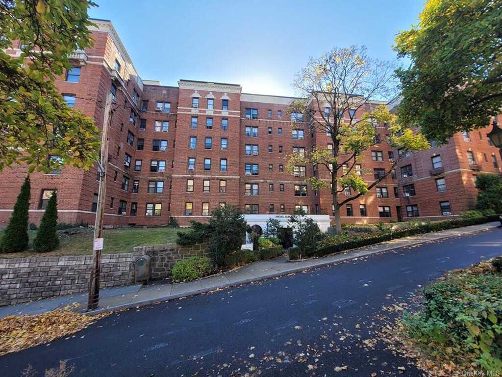 1 Broad Parkway, Unit #5R, White Plains, NY 10601 - Photo 17 of 17