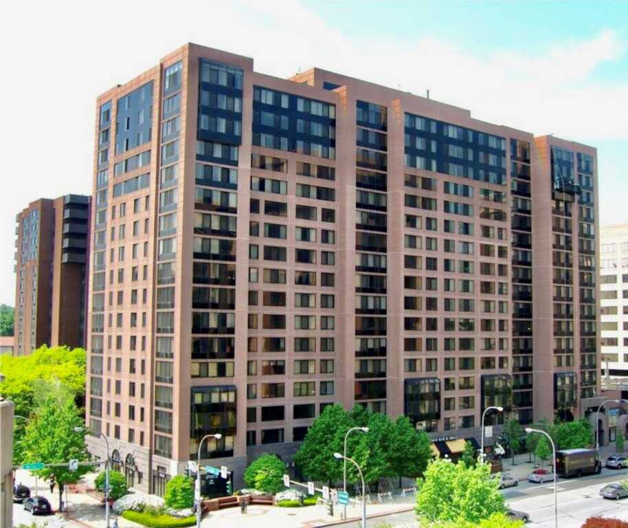 4 Martine Avenue, Unit #PH-21, White Plains, NY 10606