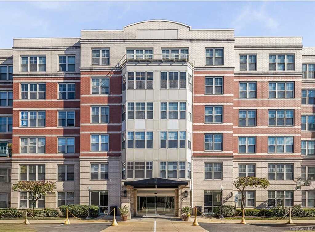 300 Mamaroneck Avenue, Unit #828, White Plains, NY 10605