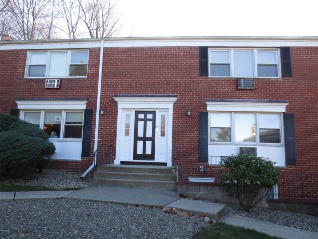 7 Danbury Court, Unit #1607, Suffern, NY 10901