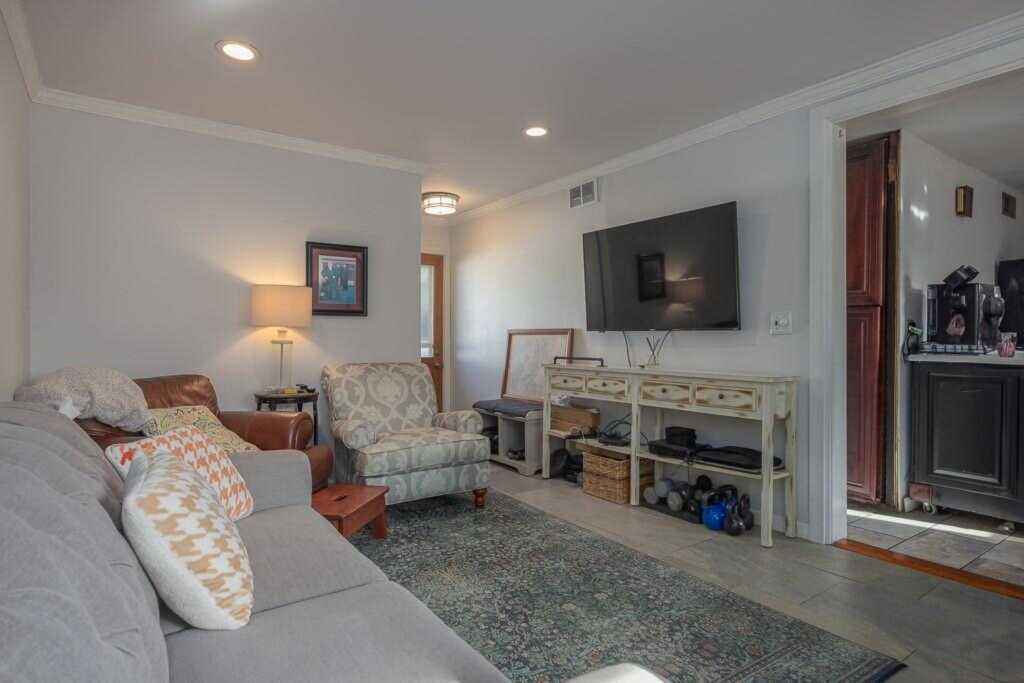 1 Staubitz Avenue, Pearl River, NY 10965 - Photo 16 of 31