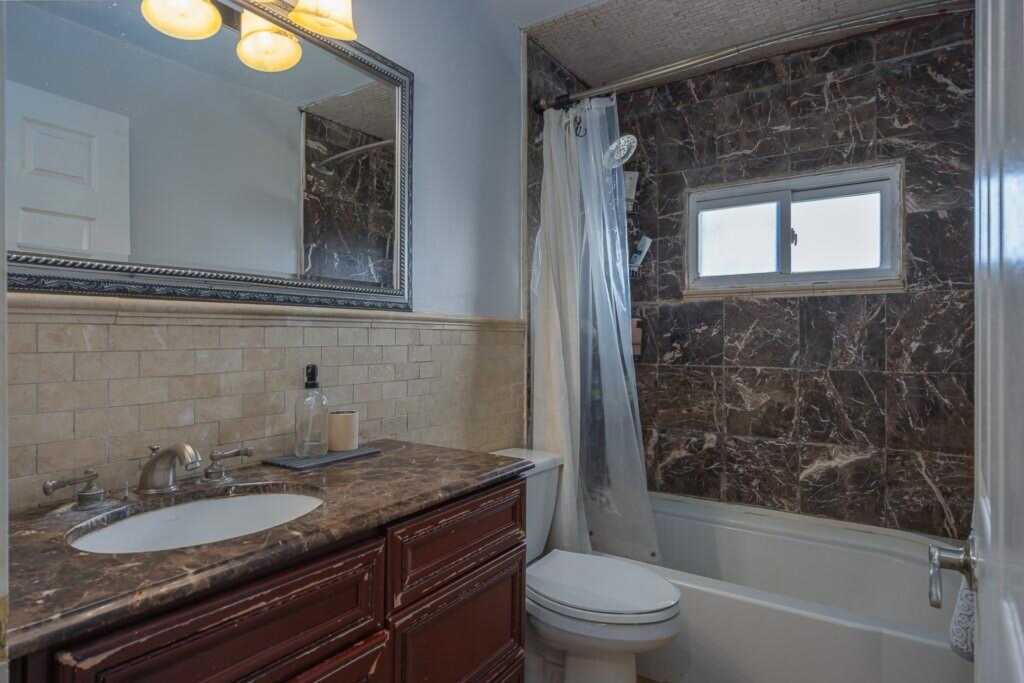 1 Staubitz Avenue, Pearl River, NY 10965 - Photo 18 of 31