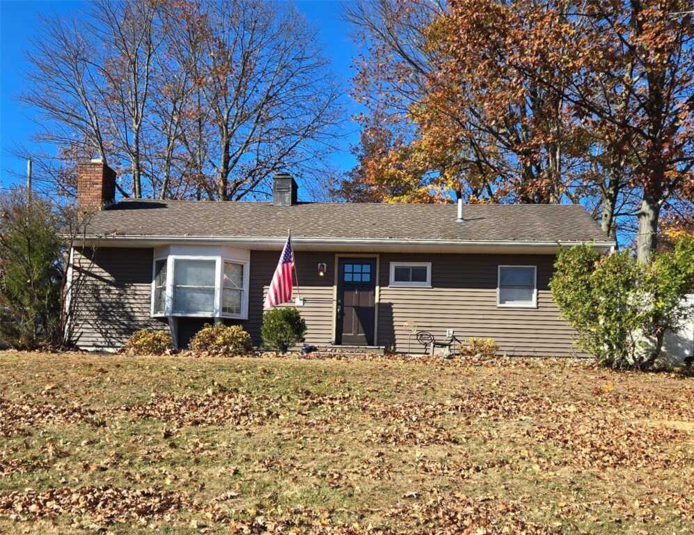 1 Staubitz Avenue, Pearl River, NY 10965 - Photo 2 of 31