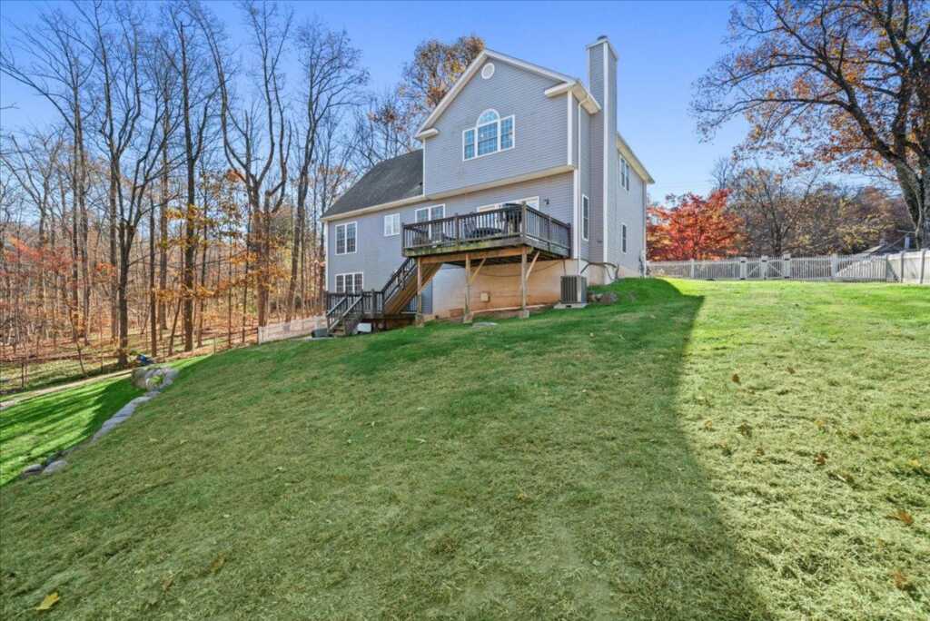 454 Storms Road, Valley Cottage, NY 10989 - Photo 44 of 50