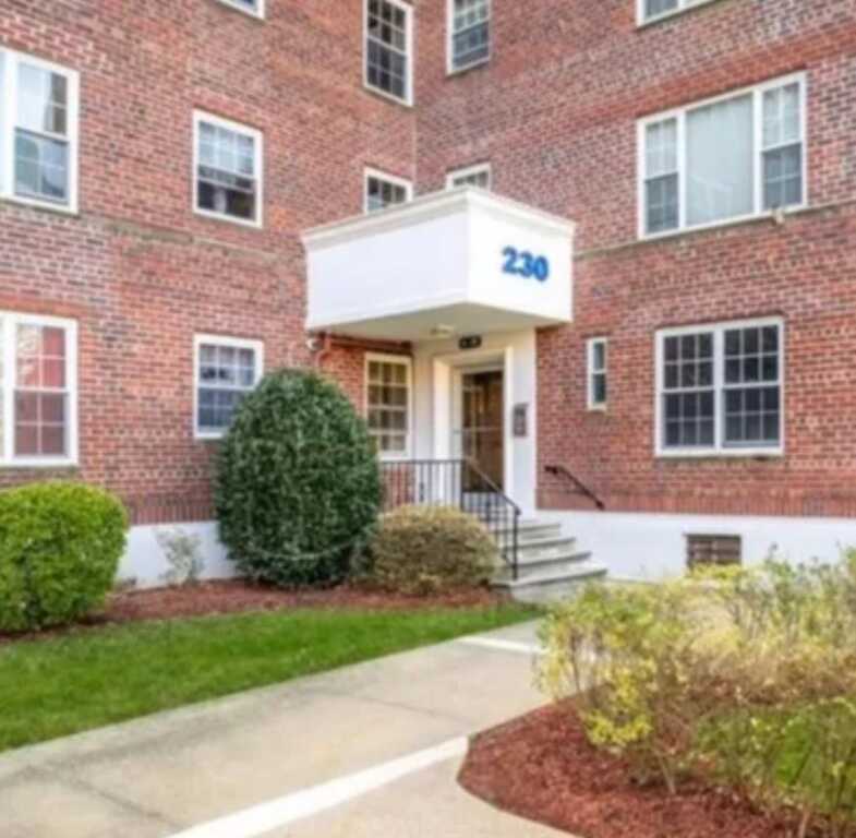 230 Pelham Road, Unit #6F, New Rochelle, NY 10805