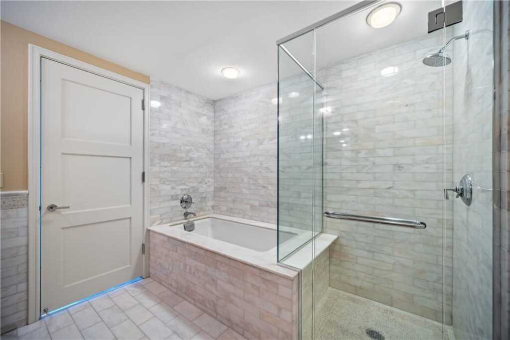 1 Renaissance Square, Unit #10B, White Plains, NY 10601 - Photo 7 of 13