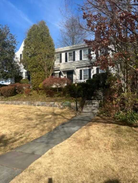 52 Laurel Place, New Rochelle, NY 10801 - Photo 41 of 45