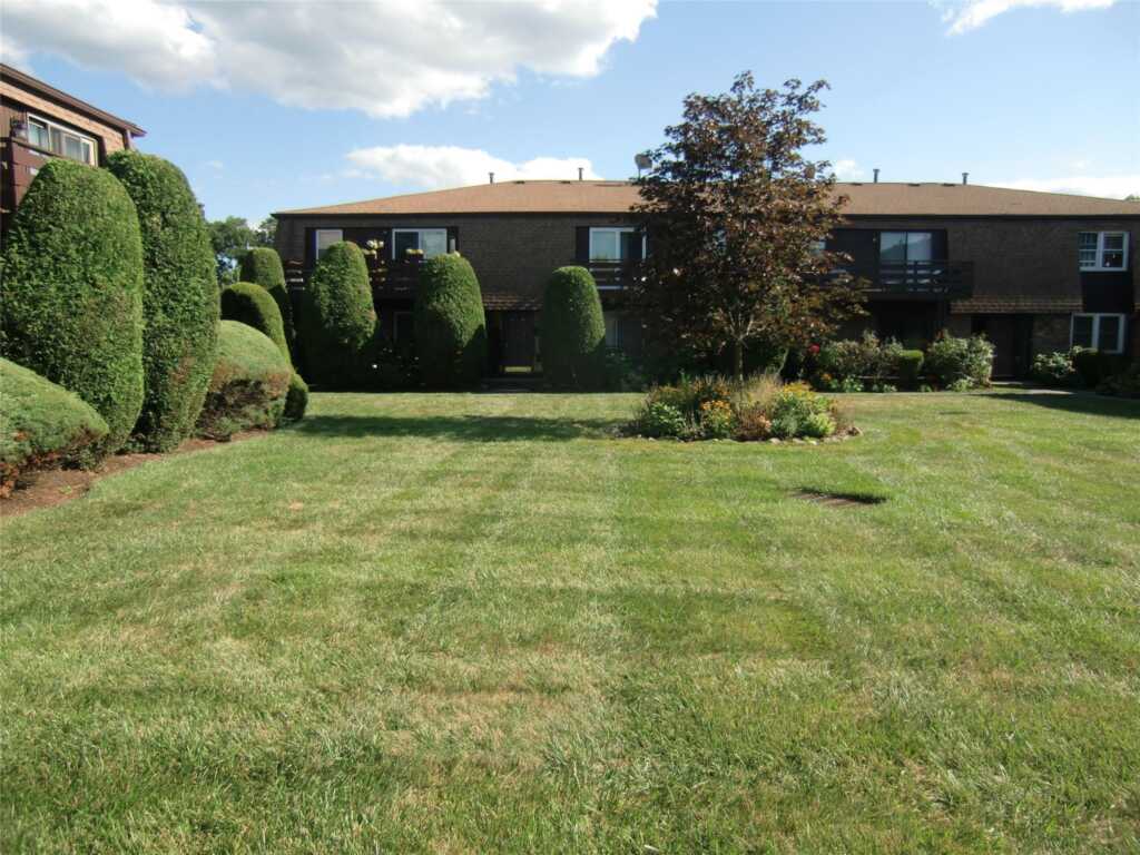 55 New Holland Village, Nanuet, NY 10954 - Photo 12 of 12