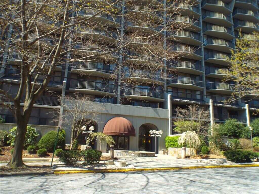 15 Stewart Place, Unit #9A, White Plains, NY 10603