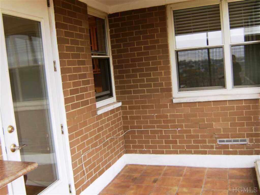 30 Lake Street, Unit #7I, White Plains, NY 10603 - Photo 17 of 19