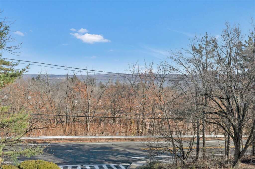 2 Longview Court, Unit #2, Nyack, NY 10960 - Photo 28 of 30