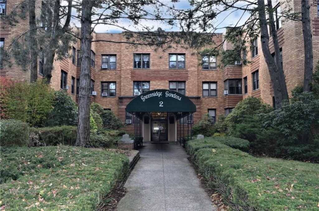 2 Greenridge Avenue, Unit #3G, White Plains, NY 10605