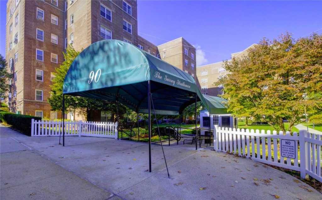 90 Bryant Avenue, Unit #Embessy 2D, White Plains, NY 10605 - Photo 16 of 21