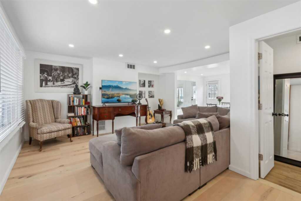 107 Jackson Avenue, Nyack, NY 10960 - Photo 2 of 23