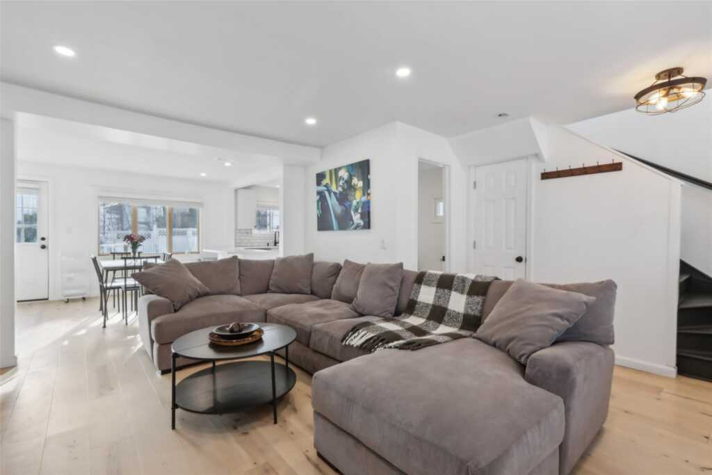 107 Jackson Avenue, Nyack, NY 10960 - Photo 4 of 23