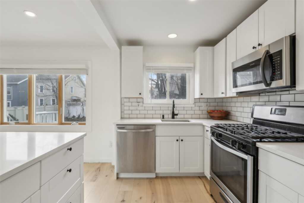 107 Jackson Avenue, Nyack, NY 10960 - Photo 8 of 23
