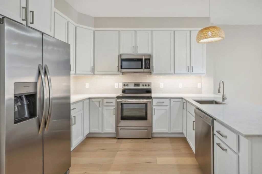 57 Grand St, Unit #PHN, New Rochelle, NY 10801