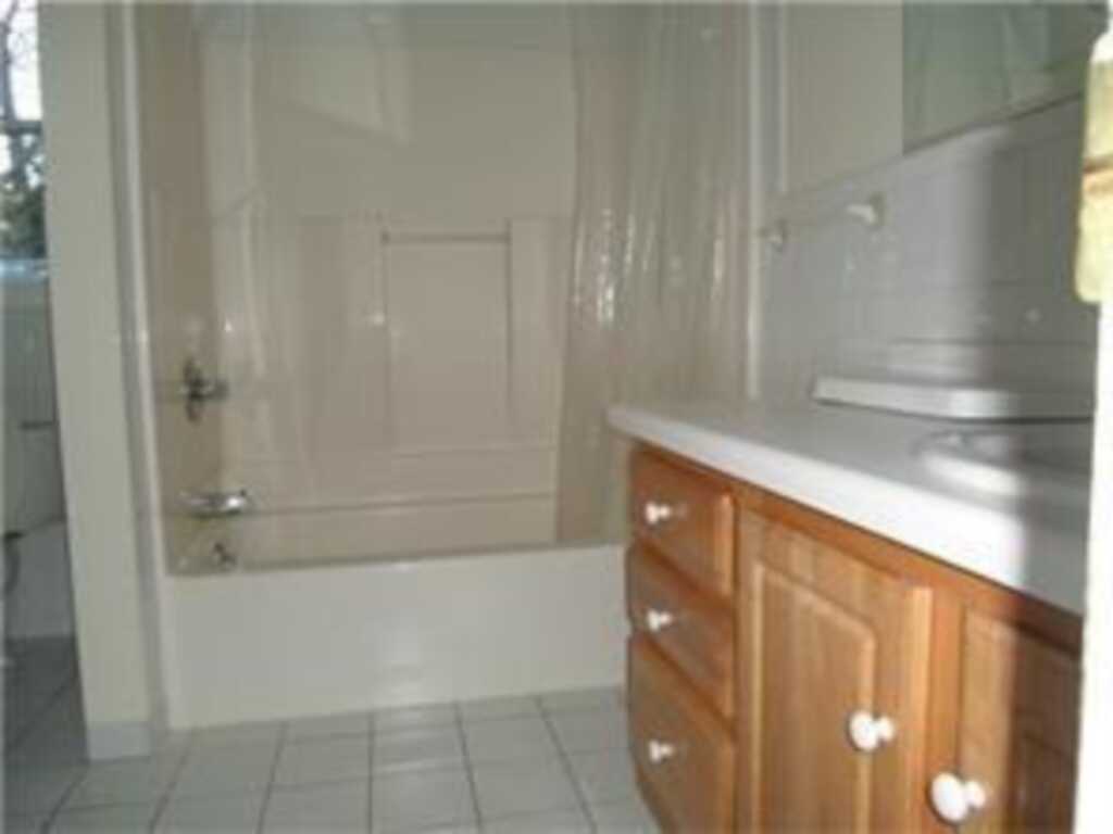 23 Grand Avenue, Unit #B, Nyack, NY 10960 - Photo 11 of 12