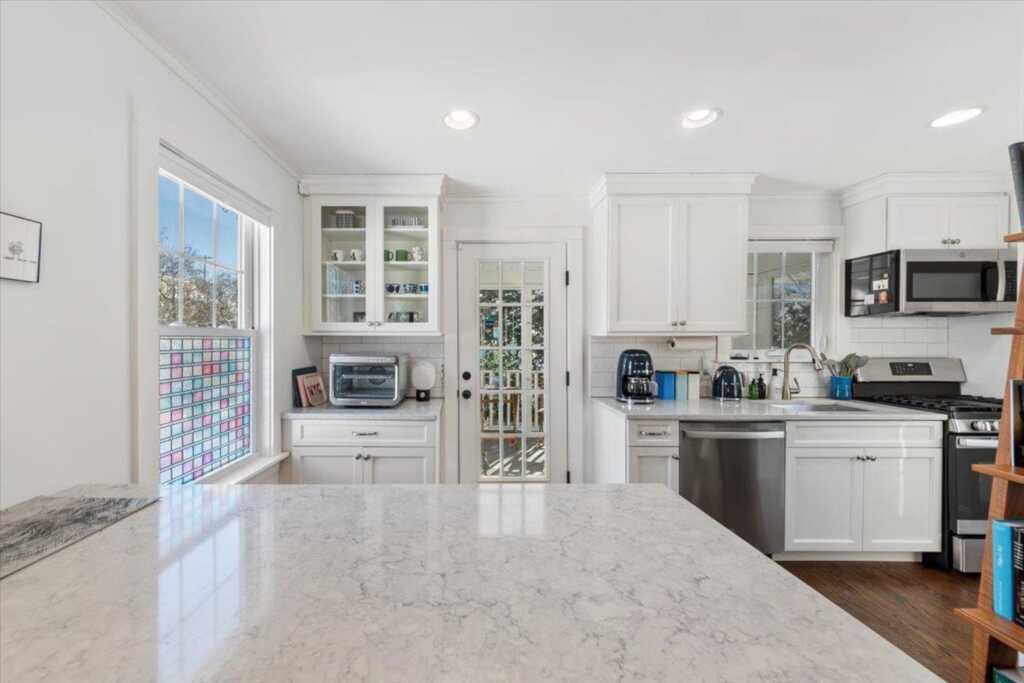 537 First Street, Rye, NY 10543 - Photo 11 of 34