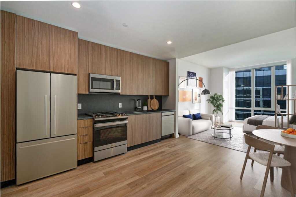 50 Clinton Place, Unit #PH9, New Rochelle, NY 10801